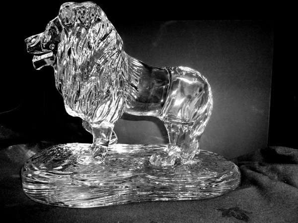 painting, Lion finished 5, crystal, 11 x 7 x 4 ins